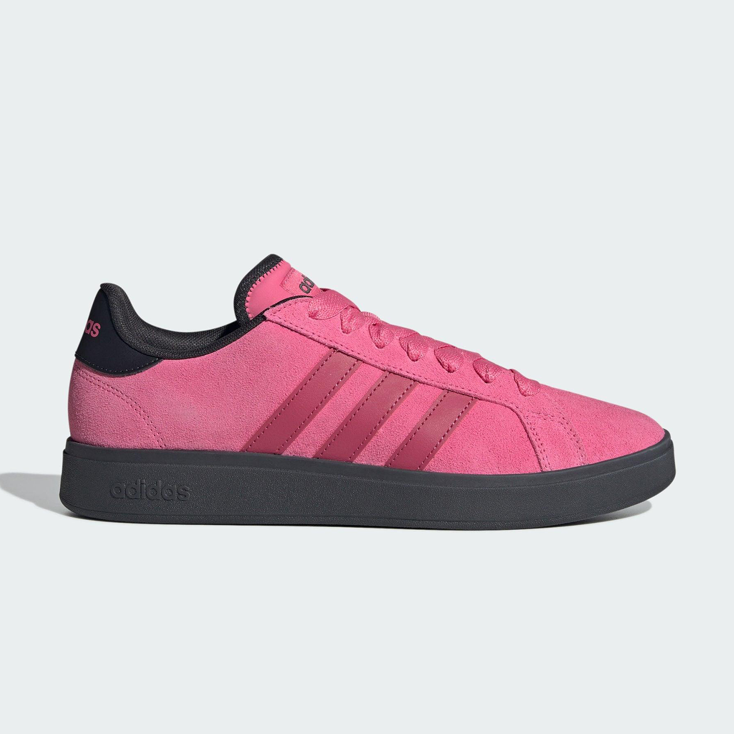 Scarpe da tavolo casual retrò  - Adidas Shoes Samba recensione e prezzo